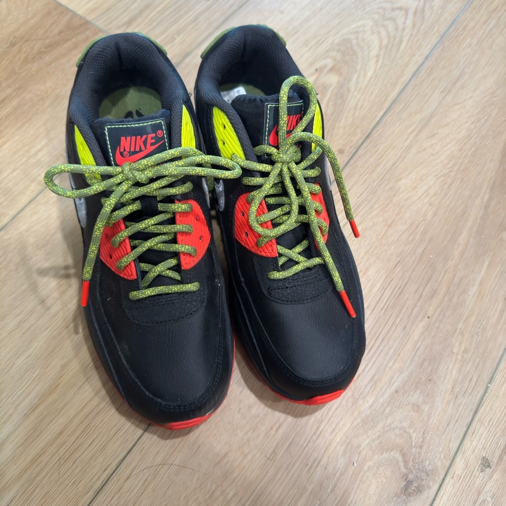 Nike Air Max 90 Black and Red Sneakers with Green Lace